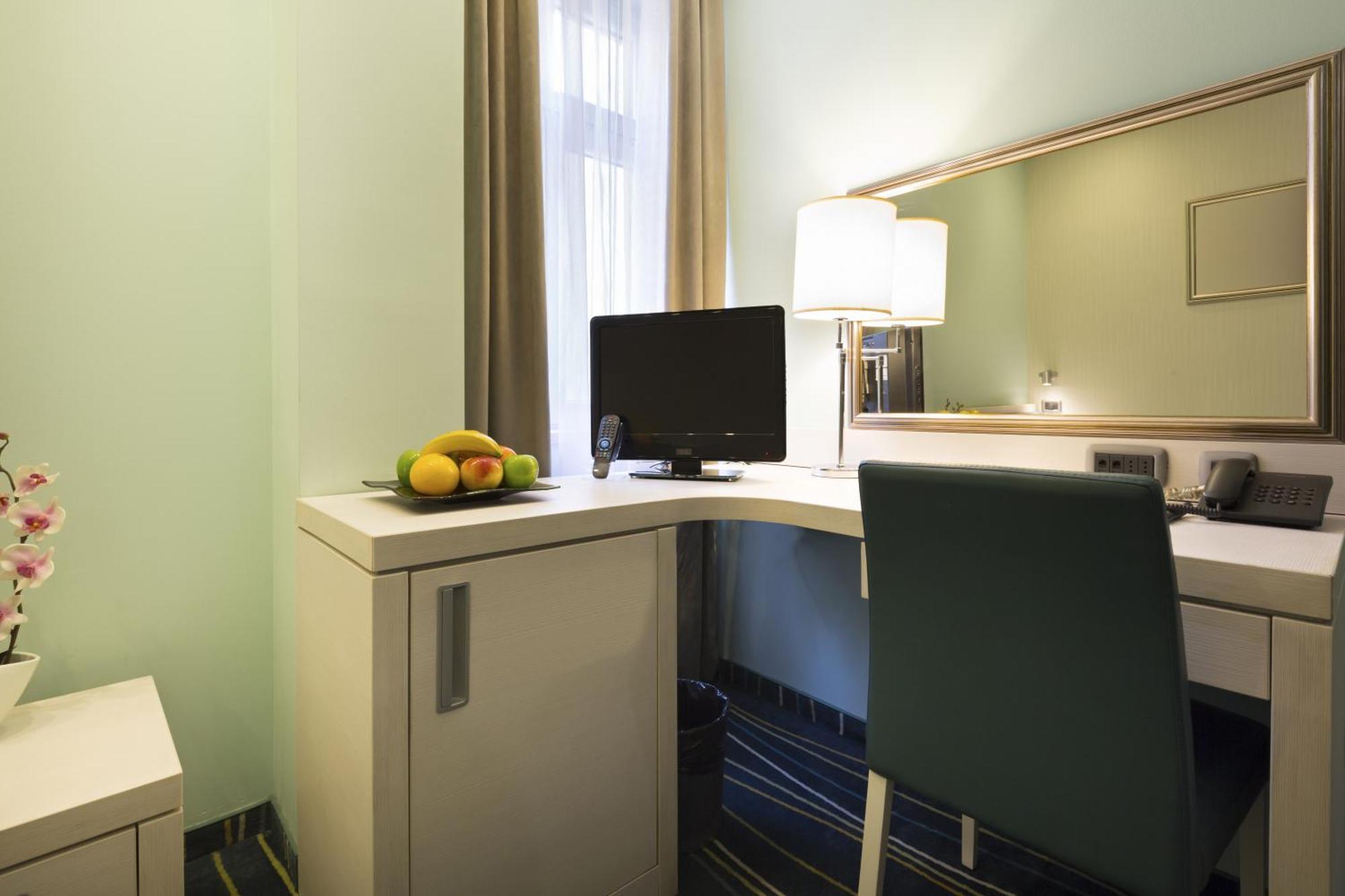 Kopernikus Hotel Prag Belgrado Quarto foto